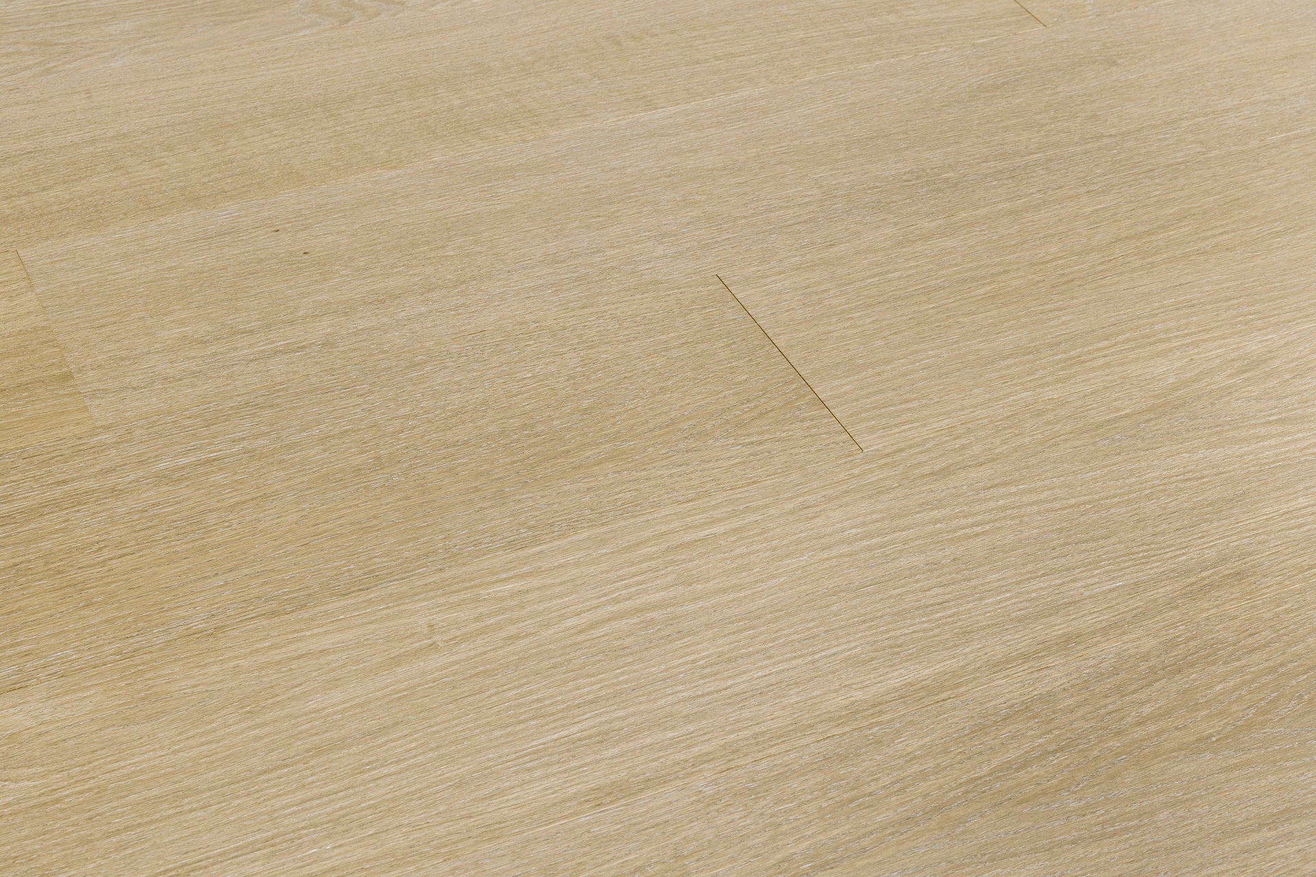 CLE00061 Prime Lacquered Smoky Grey Plank