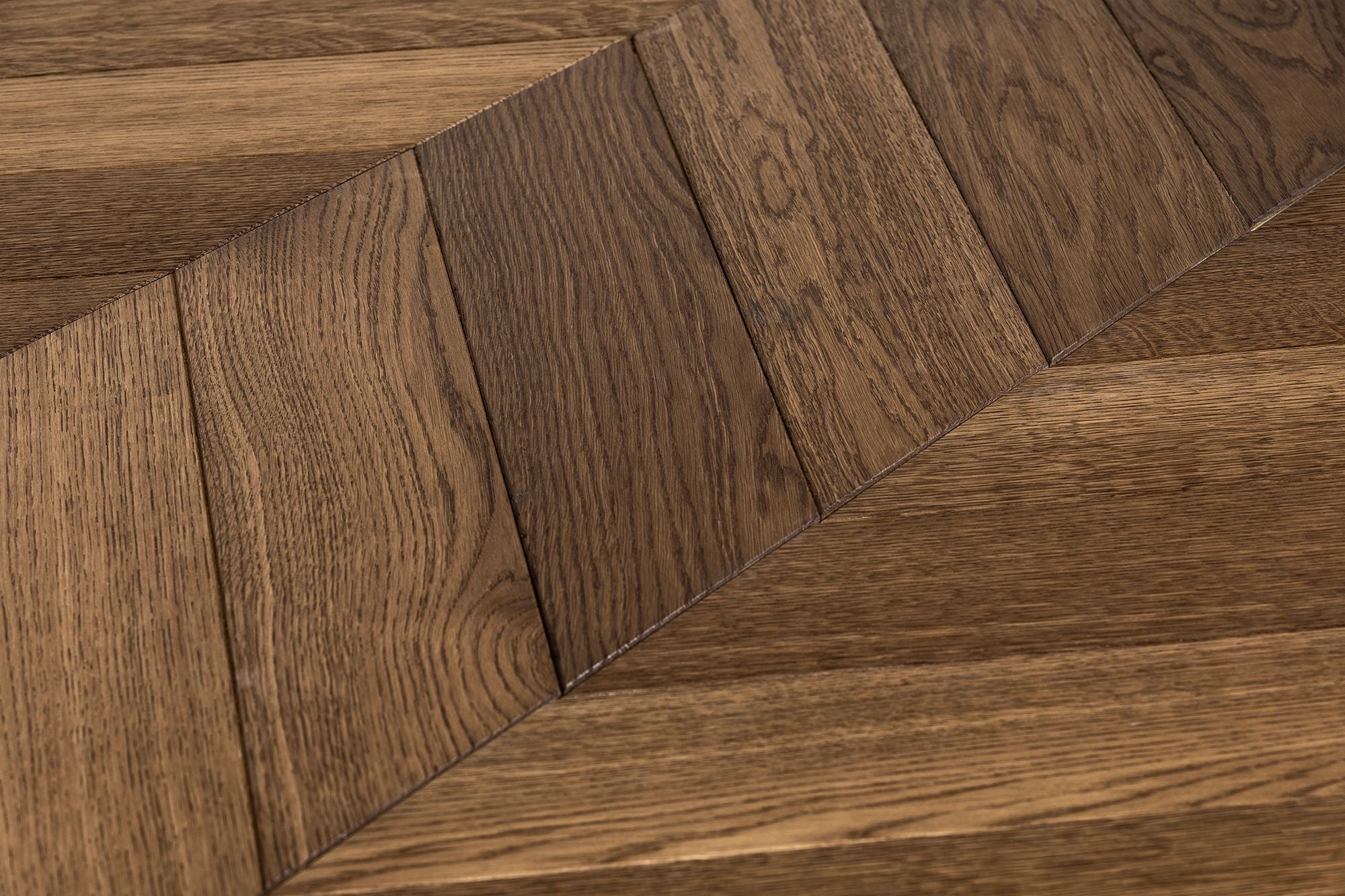 CLE00087 Prime Oiled Cocoa Chevron