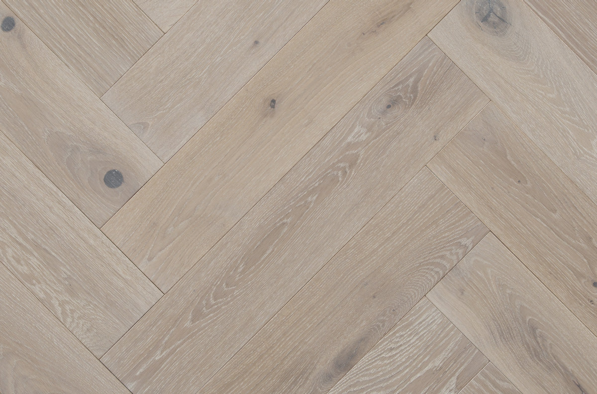 CLE00146 Character Oiled Platinum Herringbone
