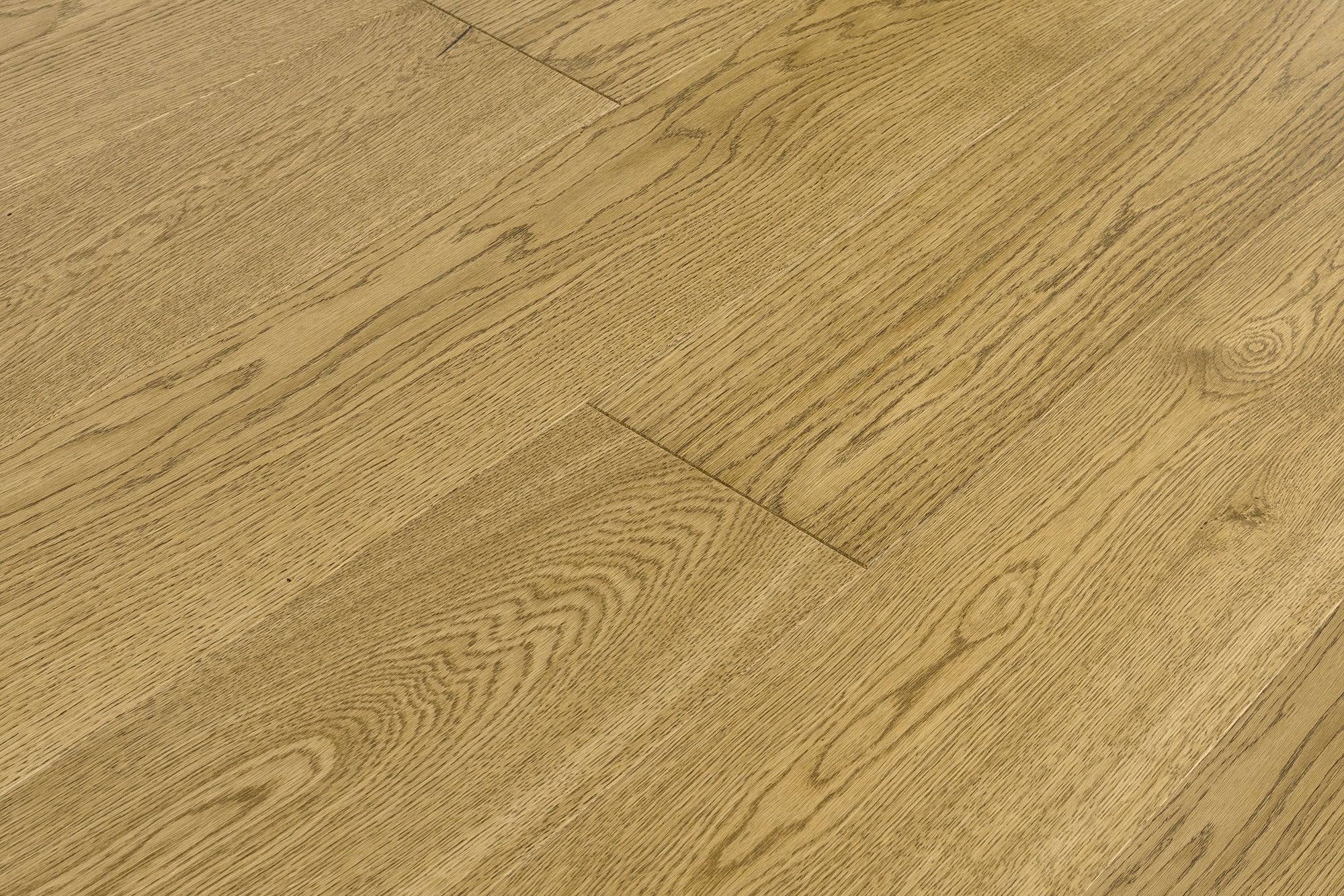 CLE00042 Select Lacquered Auburn Plank