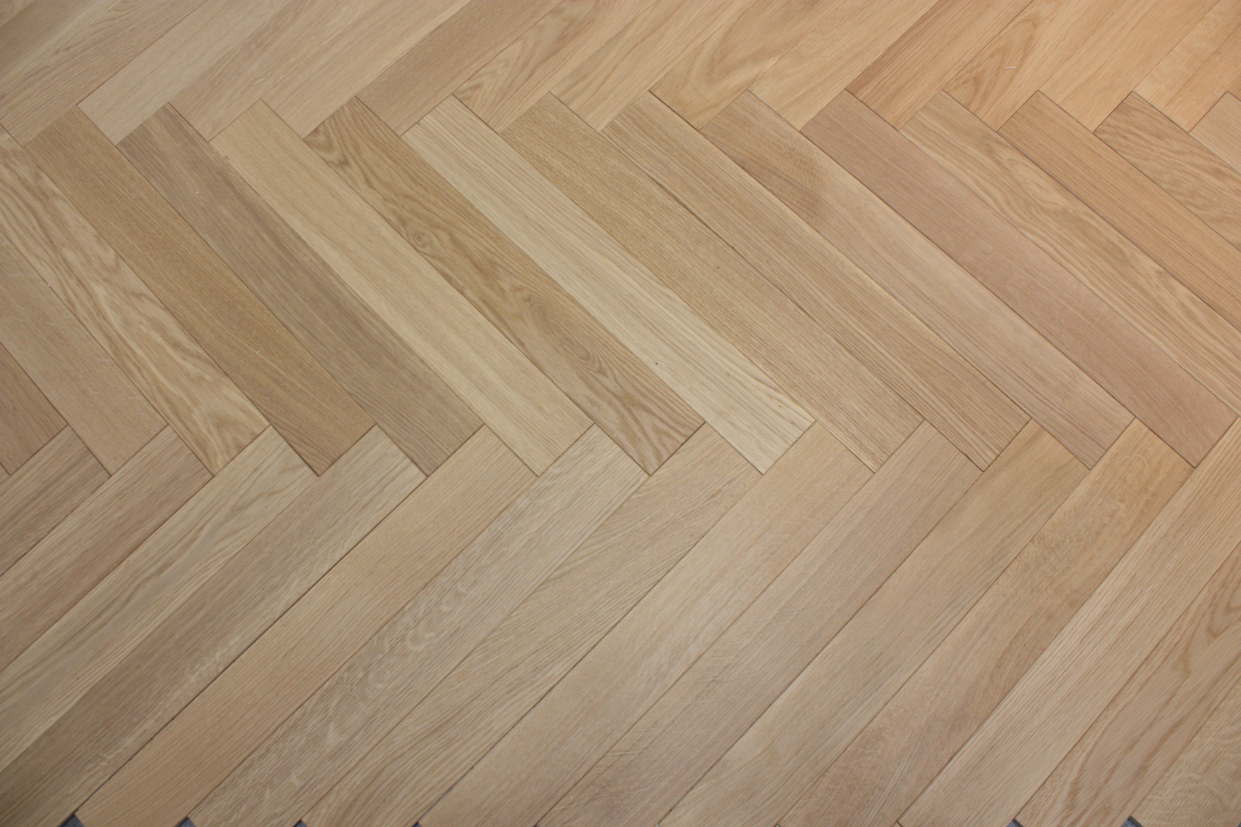 CLE00099 Select Oiled Honey Herringbone